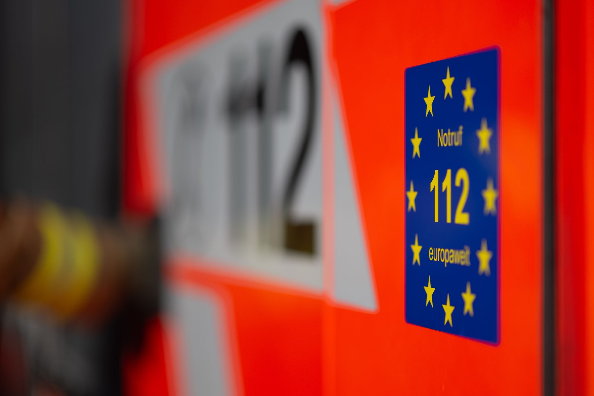 Die Nummer 112 ist die einheitliche Notrufnummer für medizinische Notlagen, Feuer oder polizeiliche Hilfe.