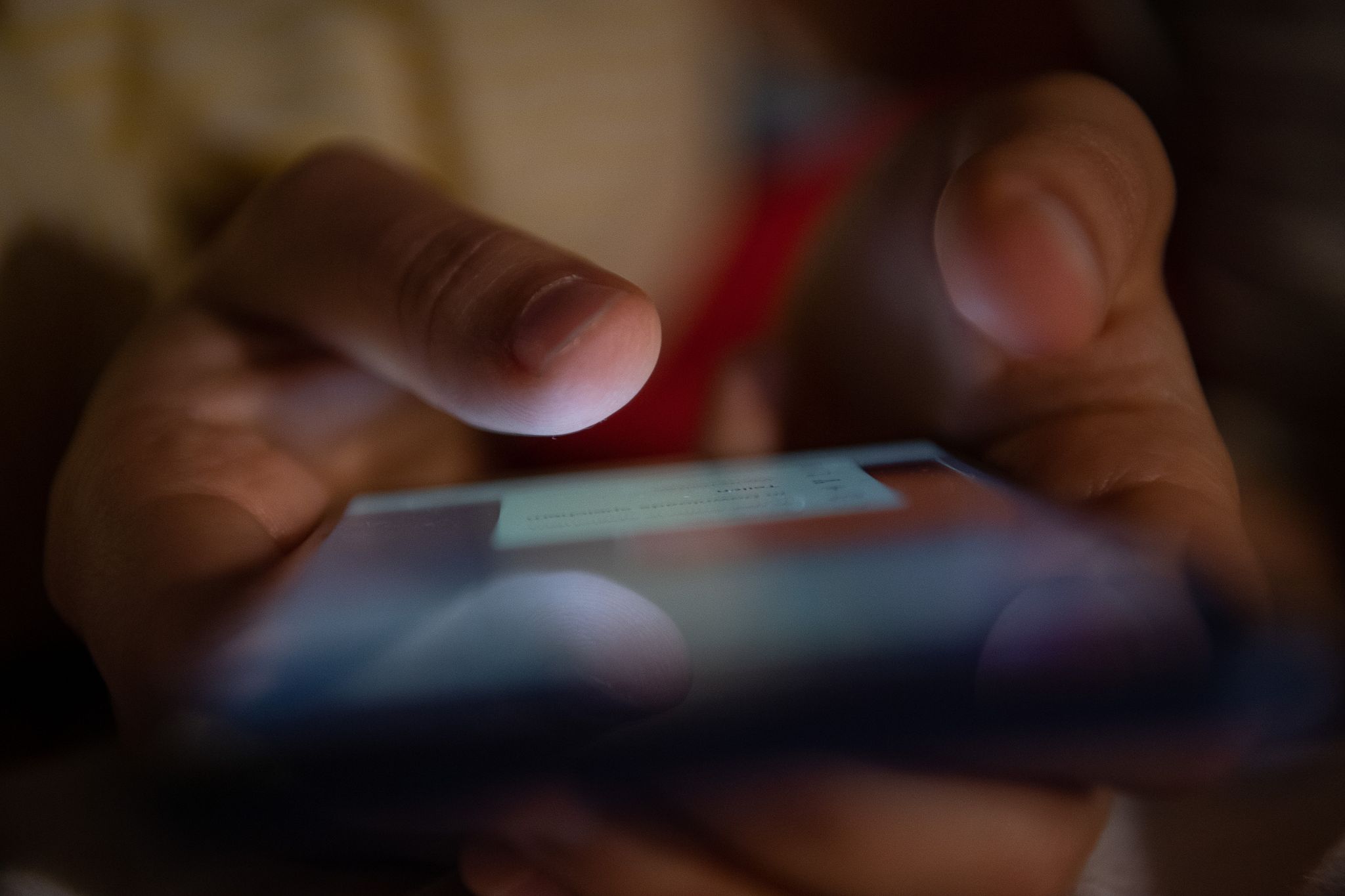 Nicht tatenlos zusehen, sondern handeln: Über Meldestellen kann Jede und Jeder ganz einfach etwas gegen Hass und Hetze im Netz tun.