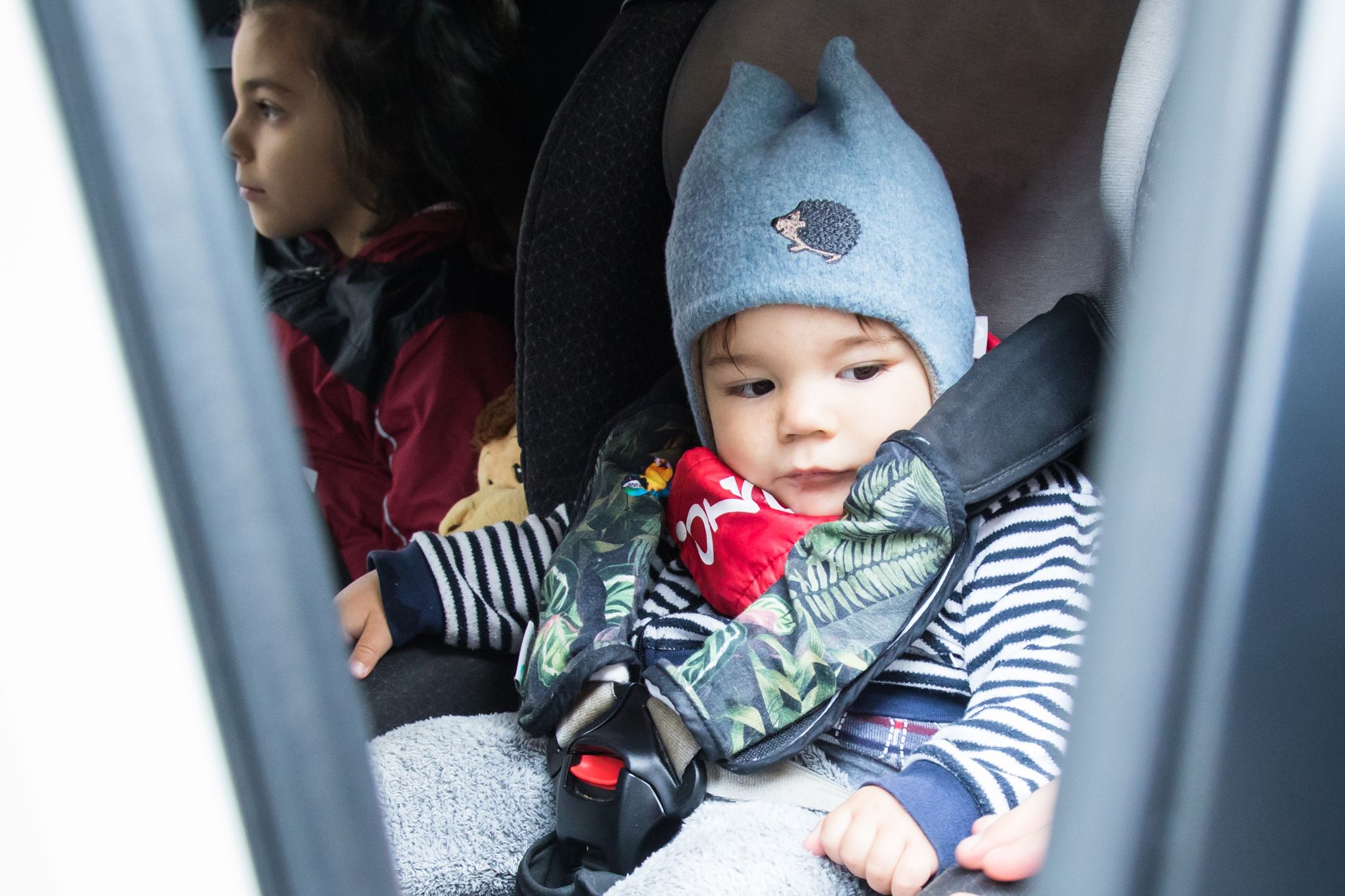 Gut gesichert: Nur so dürfen Kinder im Auto mitgenommen werden.