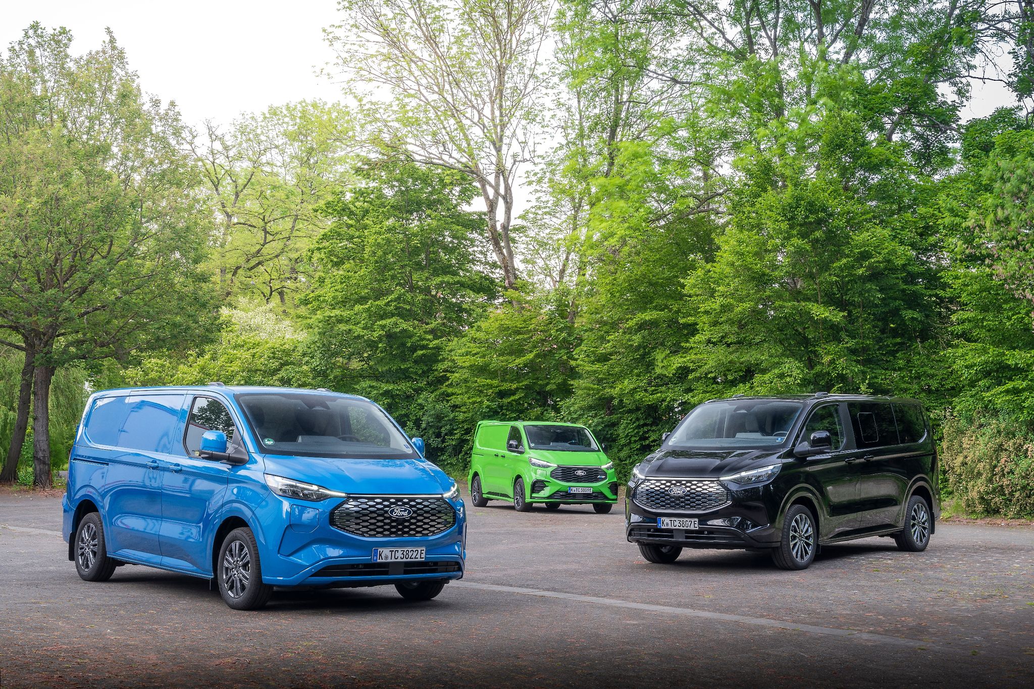 Ford führt ab Sommer den Transit und den Tourneo Custom auch in einer rein elektrischen Version ein.